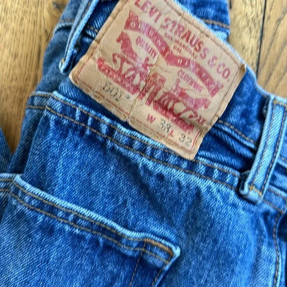 Levis 501 Button Down medium wash 38x 32 - Picture 2 of 3